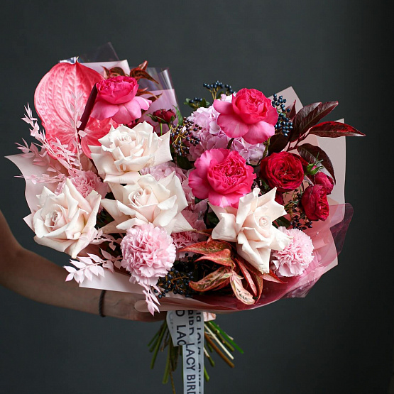 “Rose garden” Signature Bouquet
